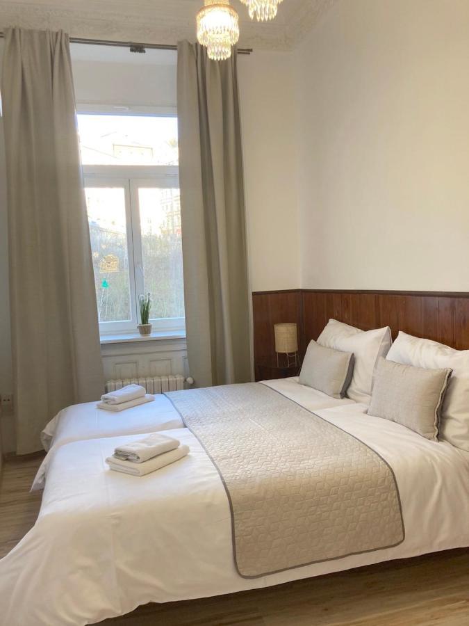 Three Rings Apartments Κάρλοβι Βάρι Εξωτερικό φωτογραφία