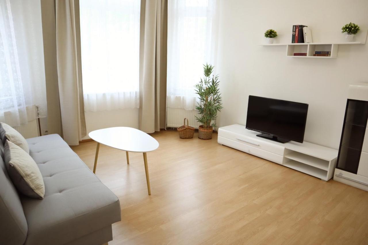 Three Rings Apartments Κάρλοβι Βάρι Εξωτερικό φωτογραφία