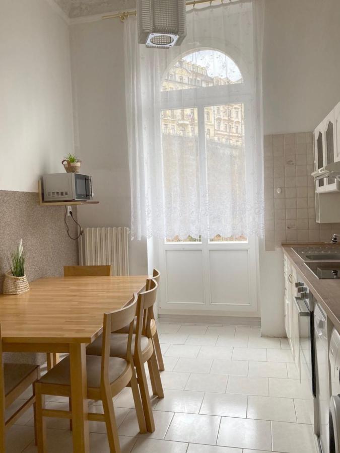 Three Rings Apartments Κάρλοβι Βάρι Εξωτερικό φωτογραφία