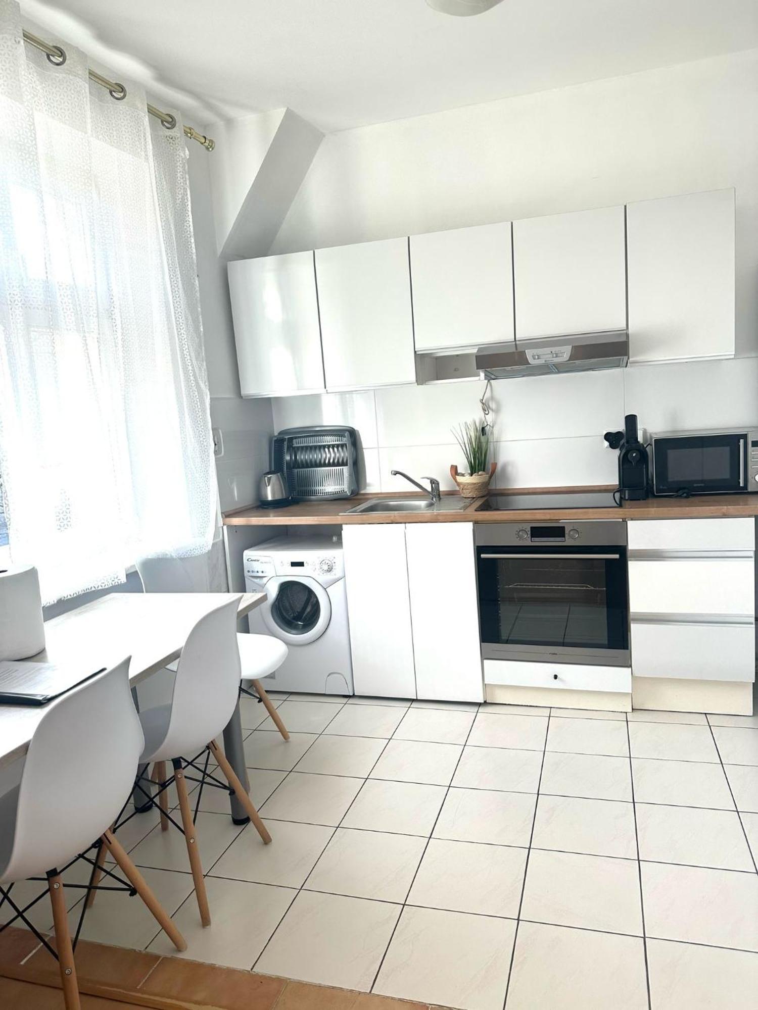 Three Rings Apartments Κάρλοβι Βάρι Εξωτερικό φωτογραφία