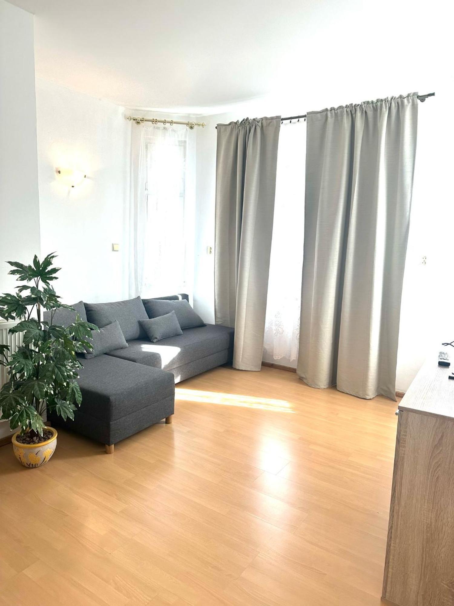 Three Rings Apartments Κάρλοβι Βάρι Εξωτερικό φωτογραφία